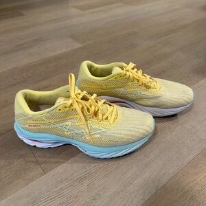 Mizuno Yellow Wave Rider 27
